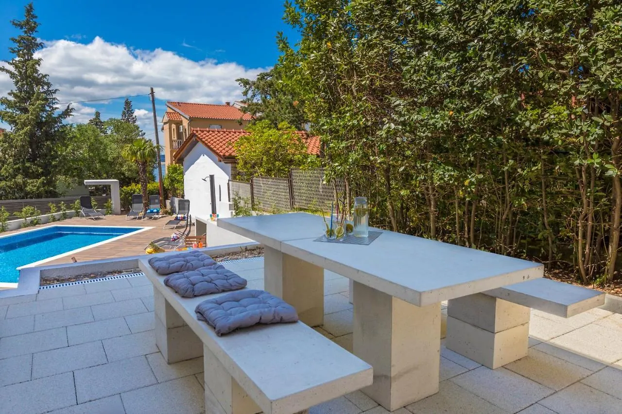 Prahin 1A Apartment Dramalj