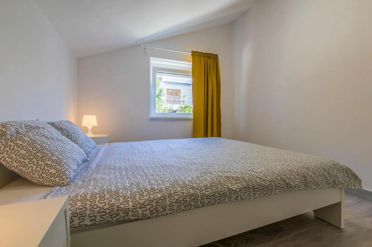 Prahin 1A Apartment Dramalj