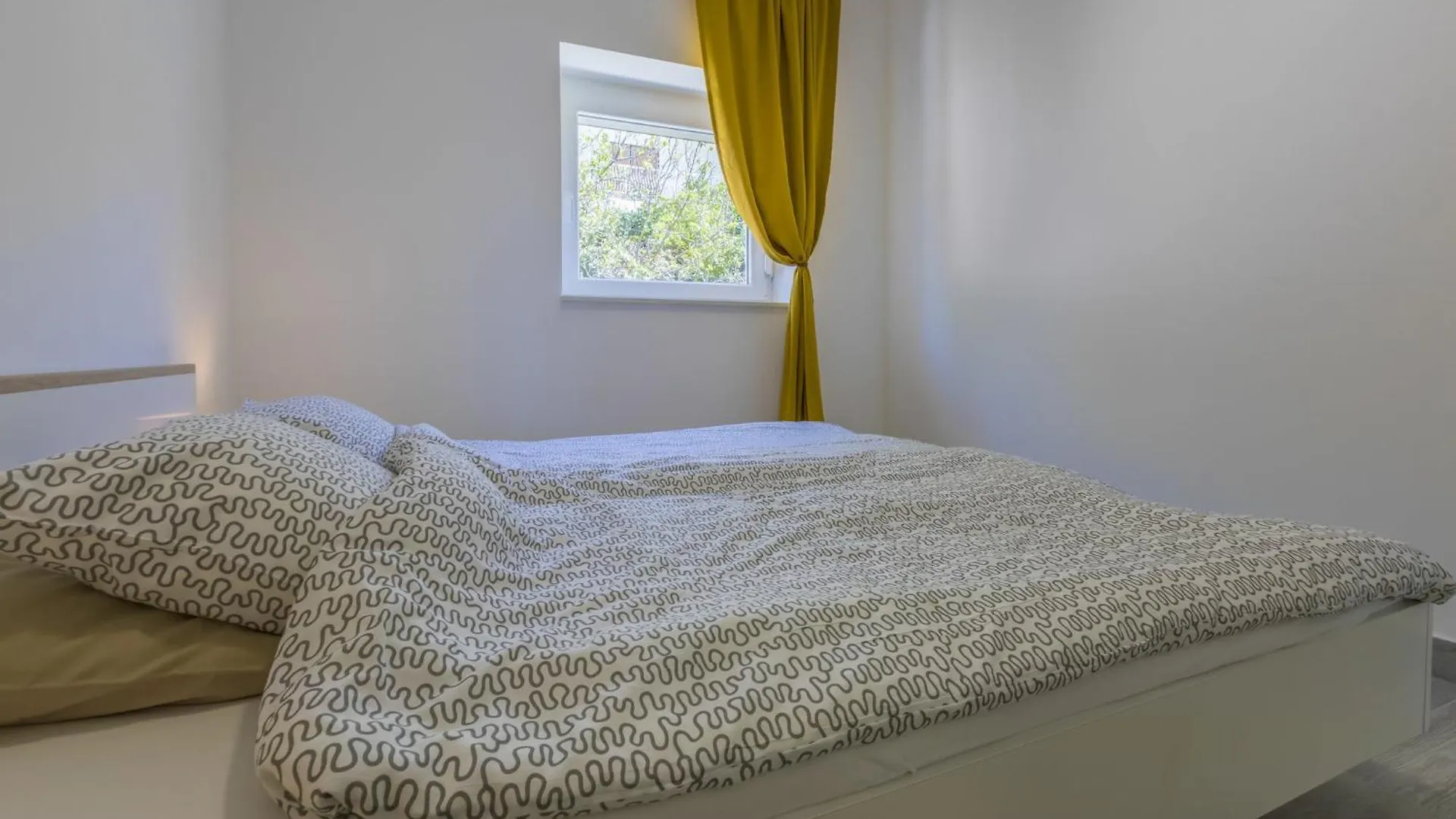Prahin 1A Apartment Dramalj 0*,